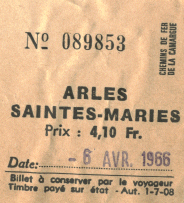 Busfahrschein von der Fahrt von Arles nach Les Stes-Maries-de-la-Mer aus dem Jahr 1966. 1:1 eingescannt.
